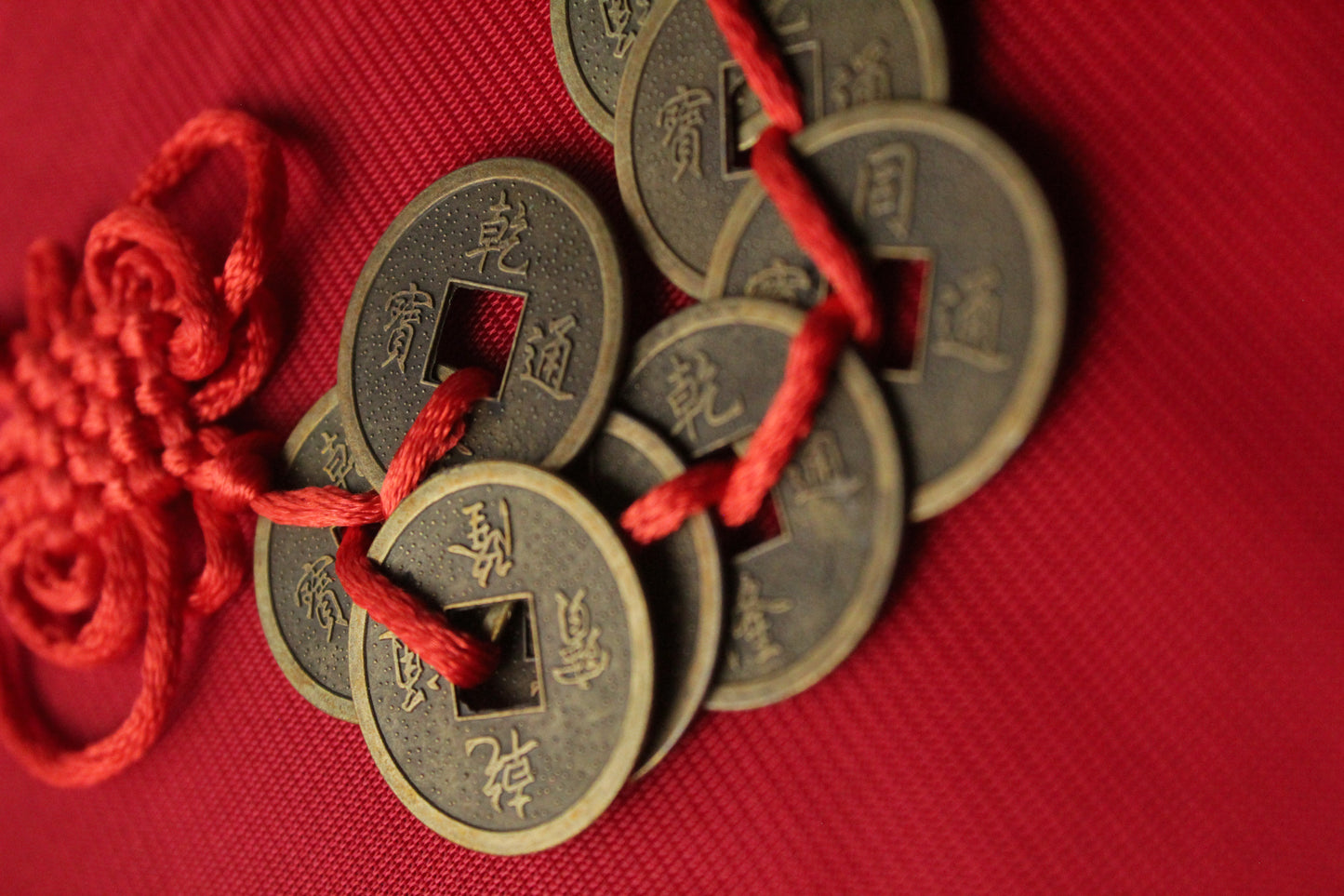 Amuleto de Monedas Chinas