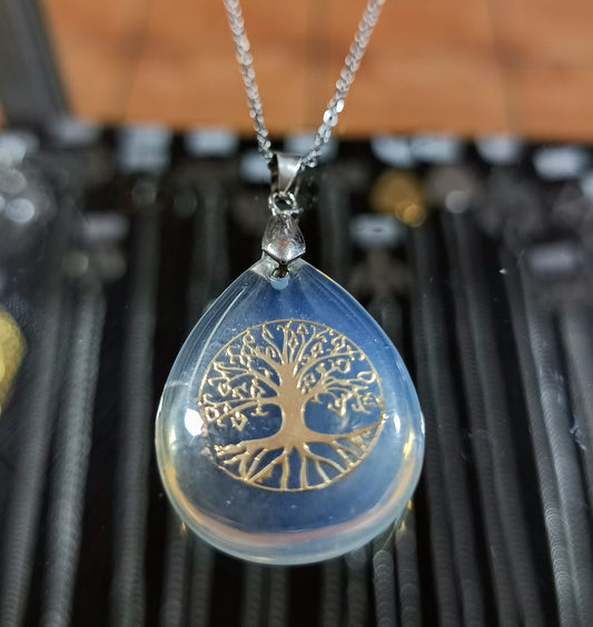 002 Collar de Opalina