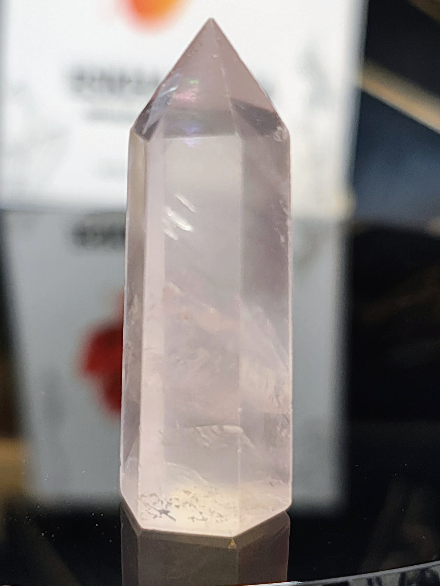 Pequeño Obelisco de Cuarzo Rosa