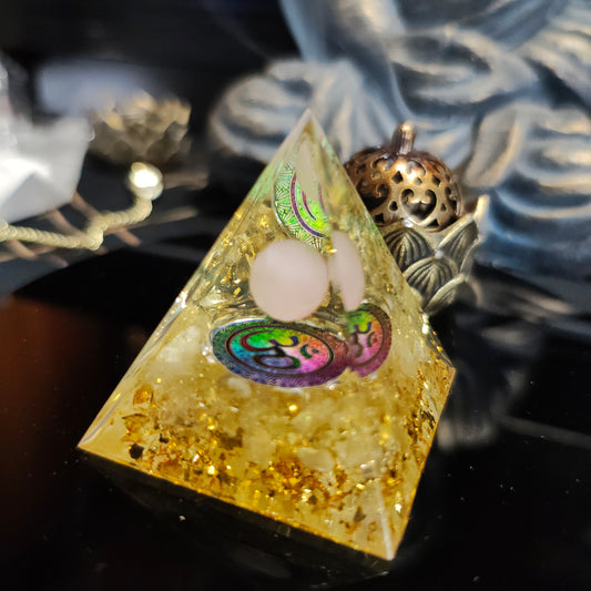 Orgonita Piramidal Citrino y Cuarzo Rosa