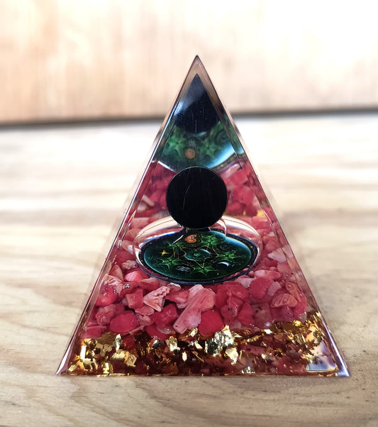 Orgonita piramidal Coral rojo y Obsidiana